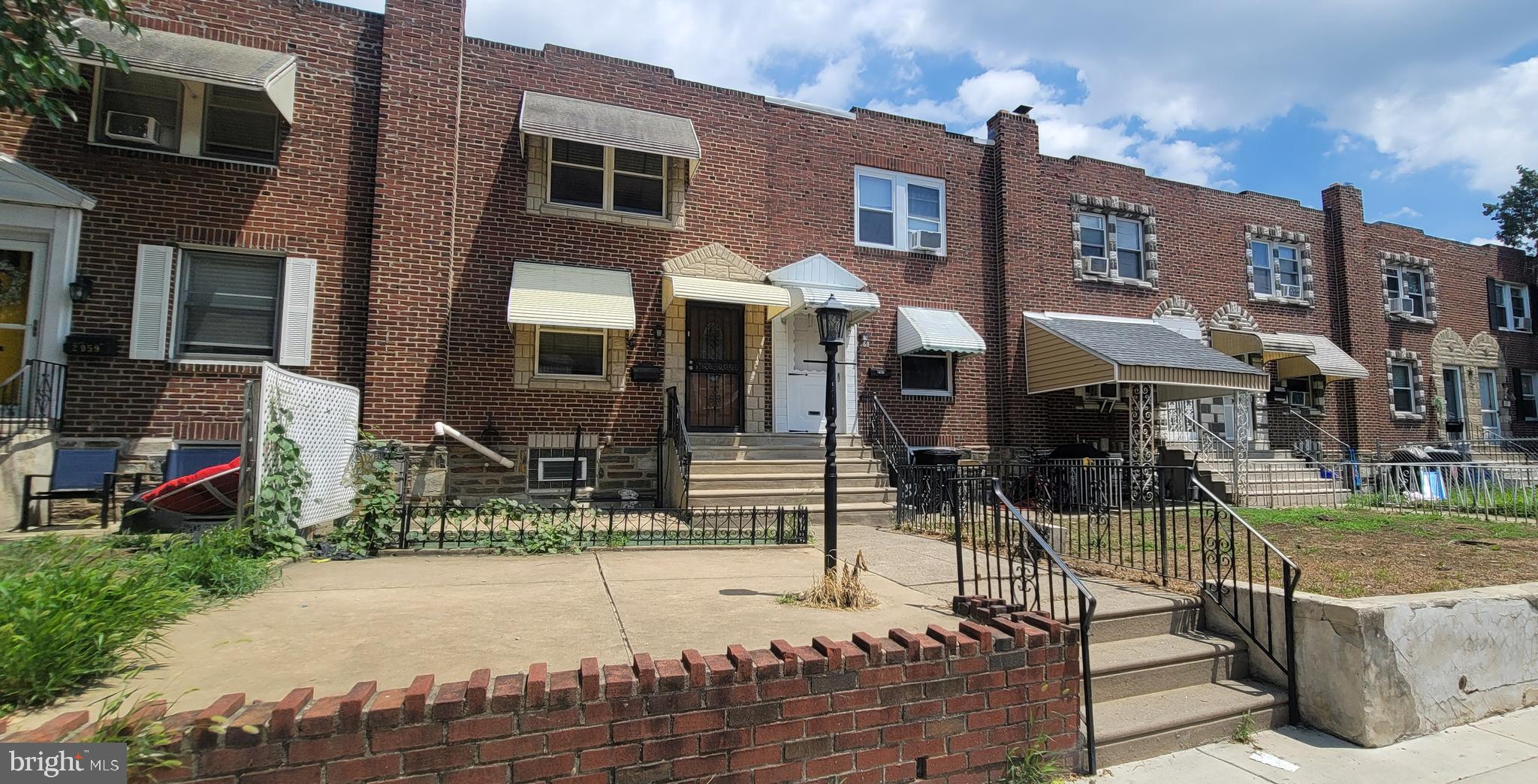 2061 Simon Street Philadelphia, PA 19124 - Photo 3 of 39