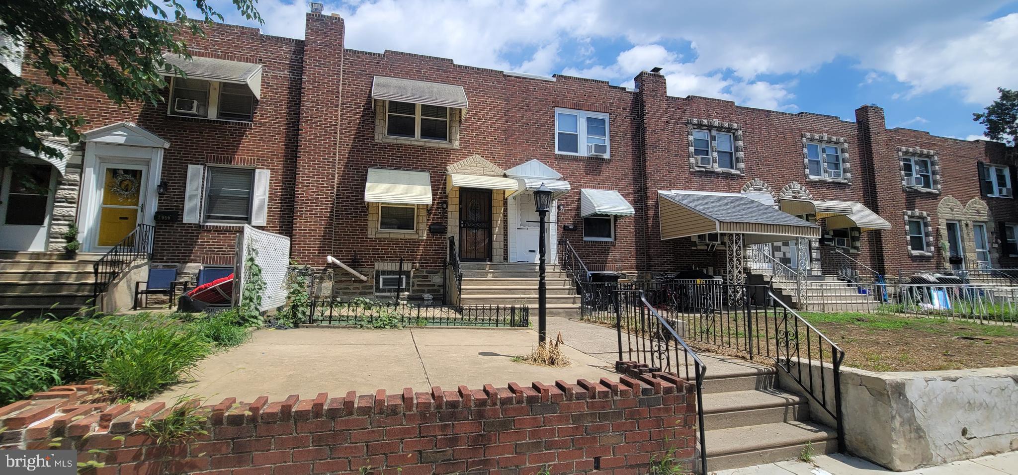 2061 Simon Street Philadelphia, PA 19124 - Photo 4 of 39
