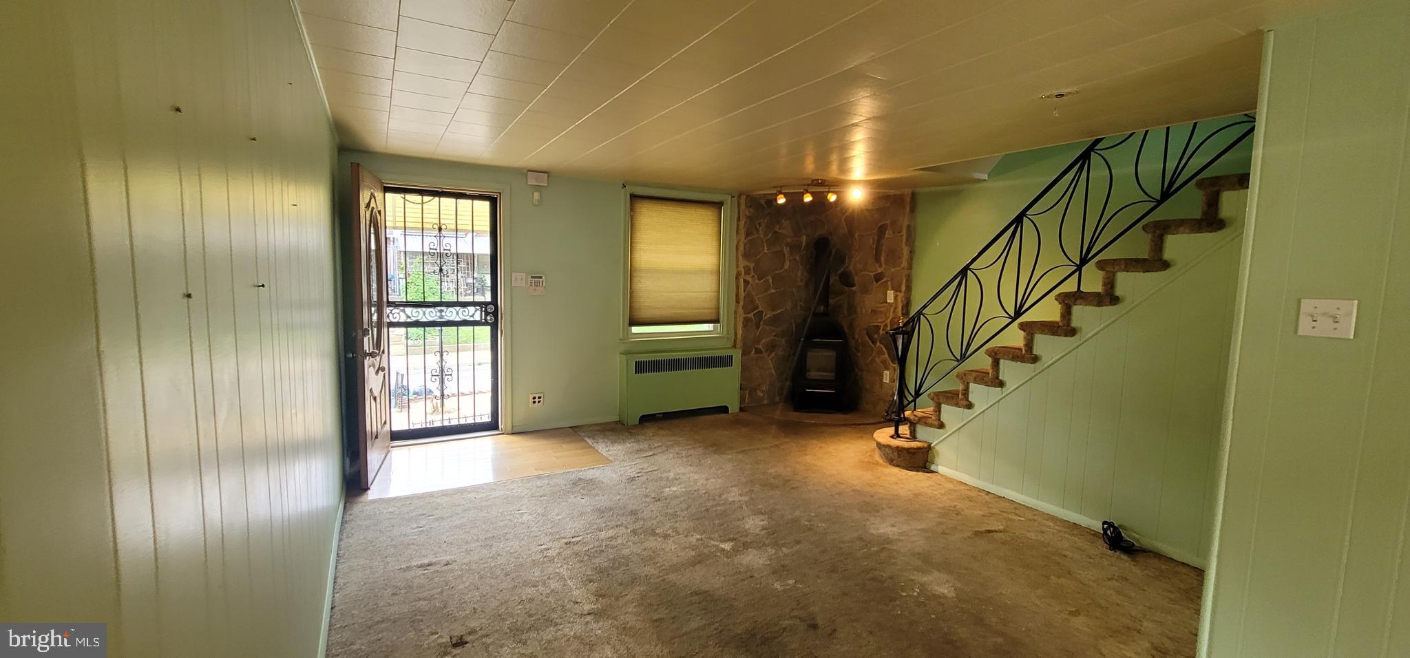 2061 Simon Street Philadelphia, PA 19124 - Photo 7 of 39