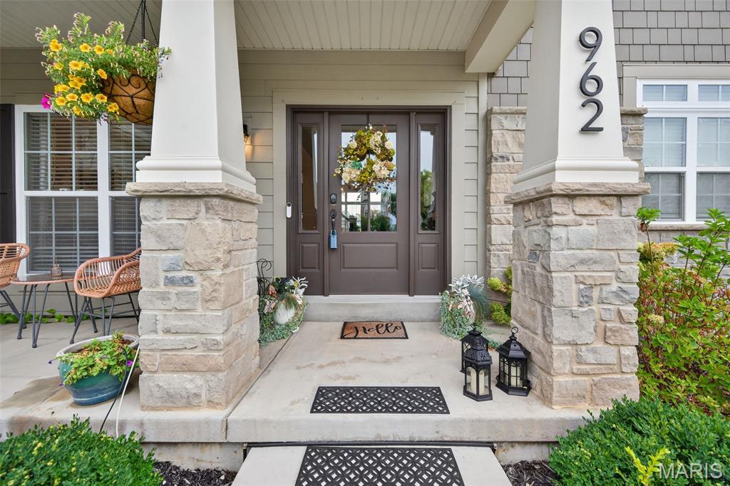 962 Silver Buck Lane Chesterfield, MO 63005 - Photo 2 of 80