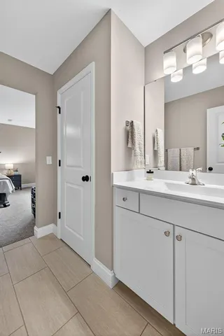 $1,055,000 | 962 Silver Buck Lane, Chesterfield, MO 63005