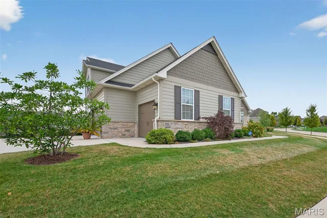 $1,055,000 | 962 Silver Buck Lane, Chesterfield, MO 63005