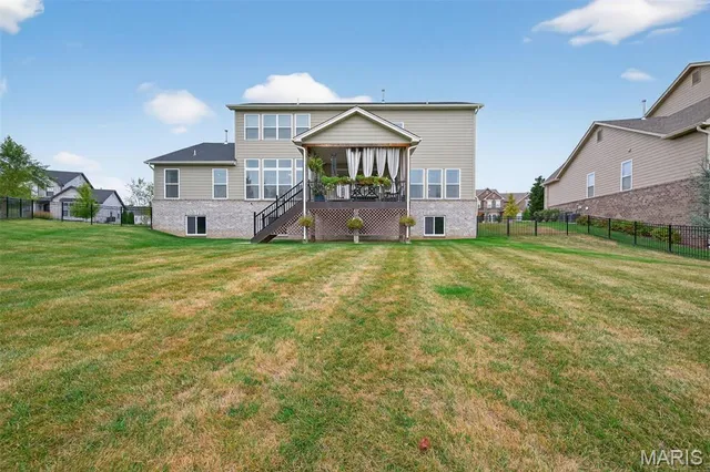 $1,055,000 | 962 Silver Buck Lane, Chesterfield, MO 63005