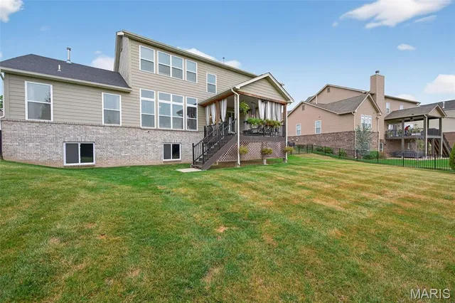 $1,055,000 | 962 Silver Buck Lane, Chesterfield, MO 63005