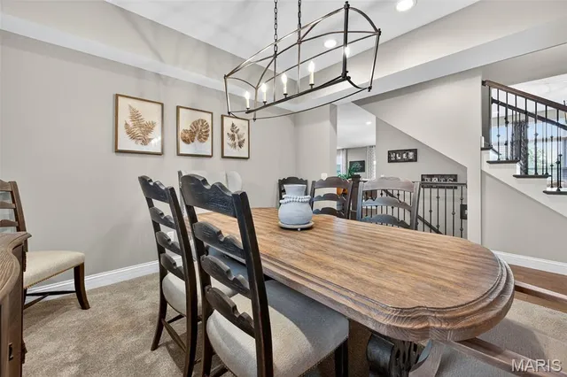 $1,055,000 | 962 Silver Buck Lane, Chesterfield, MO 63005