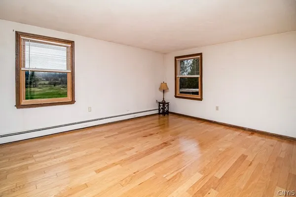 $349,900 | 5733 East Lake Road, Cazenovia, NY 13035