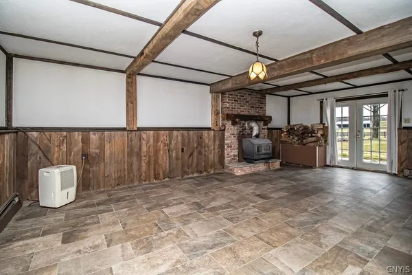 $349,900 | 5733 East Lake Road, Cazenovia, NY 13035