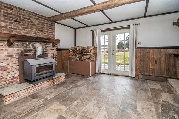 $349,900 | 5733 East Lake Road, Cazenovia, NY 13035