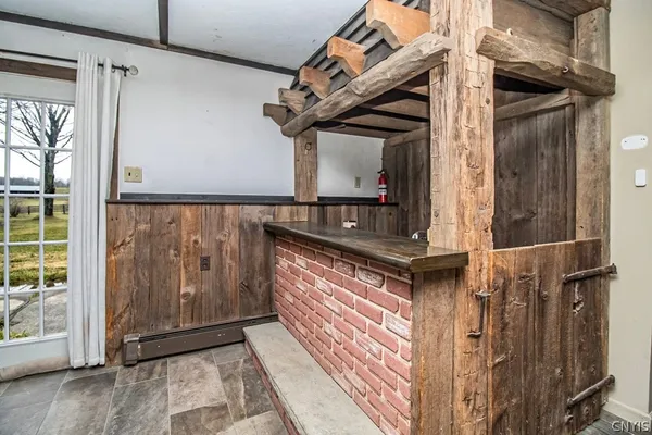 $349,900 | 5733 East Lake Road, Cazenovia, NY 13035