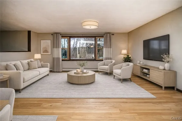 $349,900 | 5733 East Lake Road, Cazenovia, NY 13035