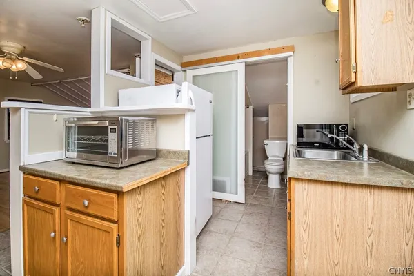 $349,900 | 5733 East Lake Road, Cazenovia, NY 13035