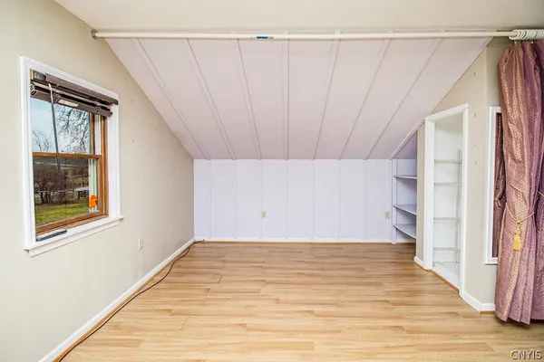 $349,900 | 5733 East Lake Road, Cazenovia, NY 13035