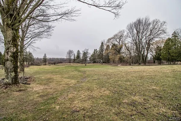 $349,900 | 5733 East Lake Road, Cazenovia, NY 13035