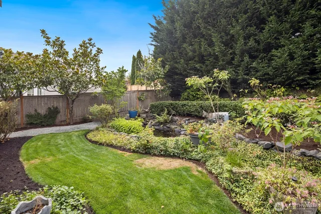 $950,000 | 21076 Quiet Water Loop East, Lake Tapps, WA 98391