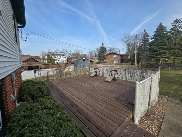 $299,000 | 8811 West 92nd Street, Hickory Hills, IL 60457