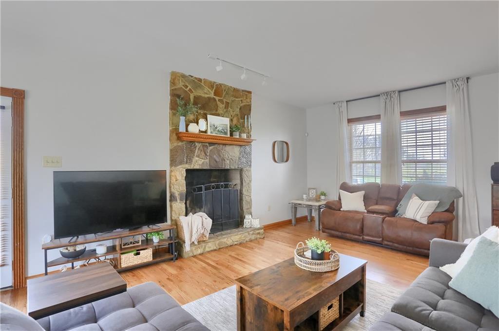 635 Cameron Road New Castle, PA 16101 - Photo 11 of 48