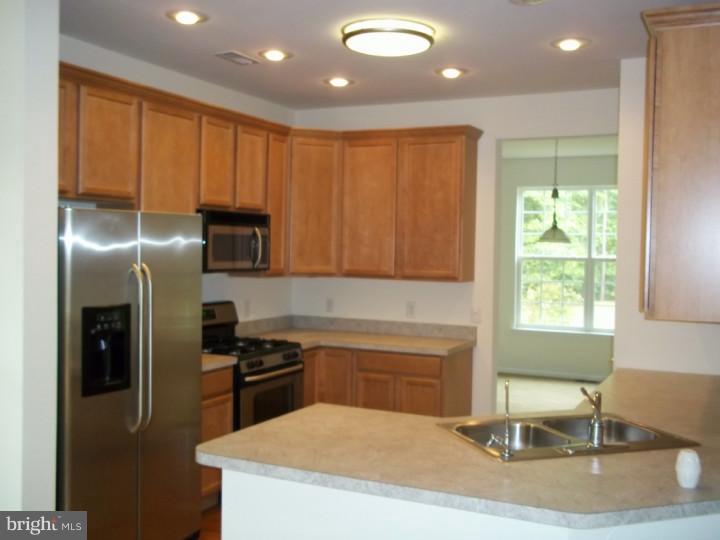 53 Norcross Road Berlin, NJ 08009 - Photo 3 of 23 Gallery Image 3