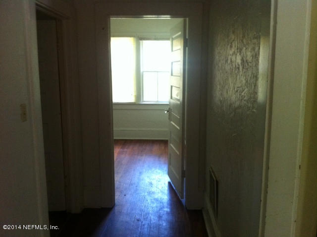 2017 Huntsford Road Jacksonville, FL 32207 - Photo 8 of 20 a view of hallway with wooden floor