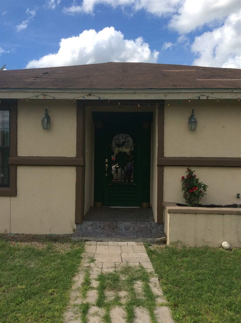 1607 Centeno Lane Rio Bravo, TX 78046 - Photo 3 of 5 Gallery Image 3