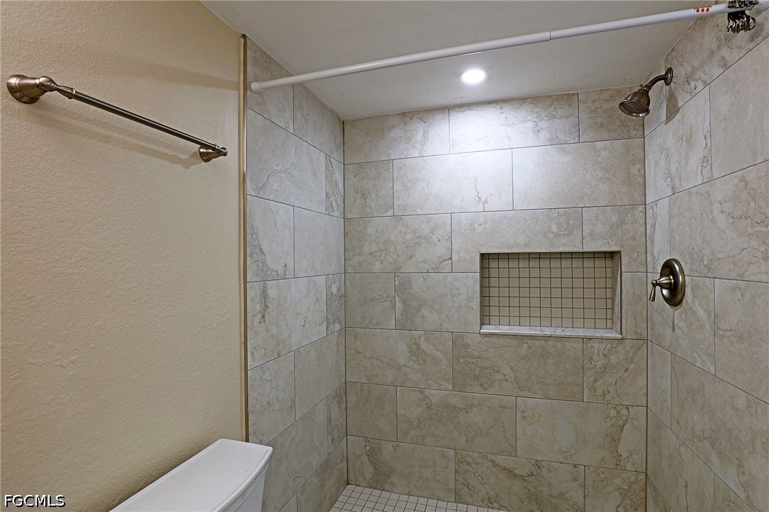 5311 Summerlin Road, Unit 1112 Fort Myers, FL 33919 - Photo 11 of 16