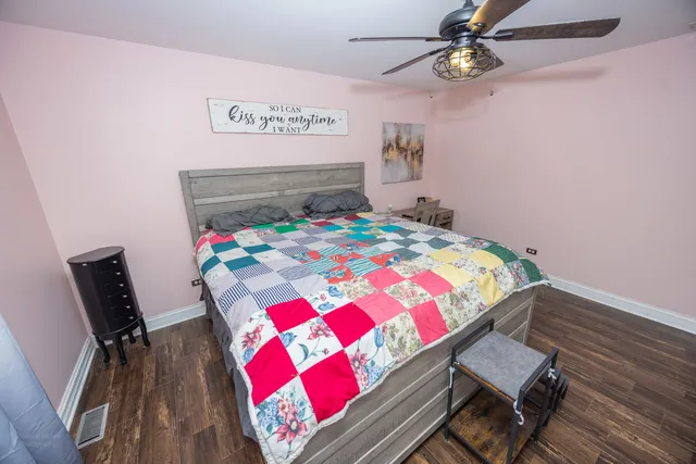 $309,900 | 1014 Lindsay Street, Joliet, IL 60431