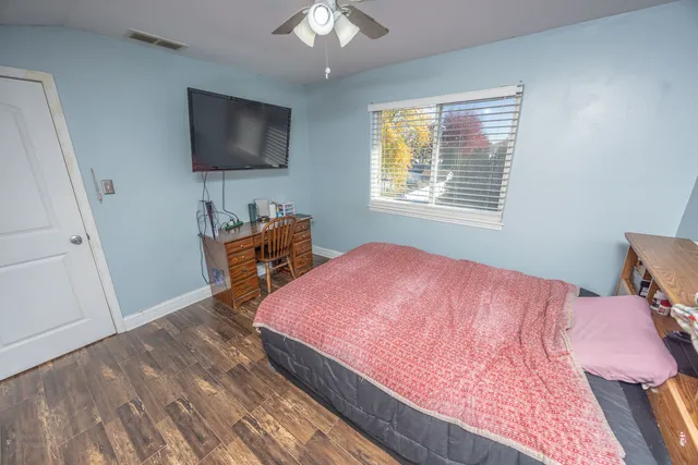 $309,900 | 1014 Lindsay Street, Joliet, IL 60431