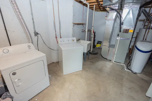 $309,900 | 1014 Lindsay Street, Joliet, IL 60431