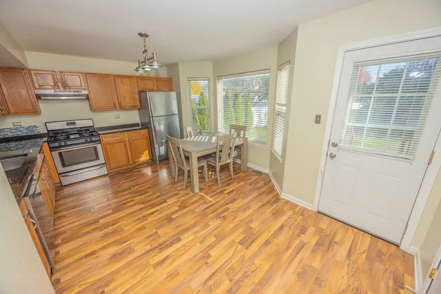 $309,900 | 1014 Lindsay Street, Joliet, IL 60431