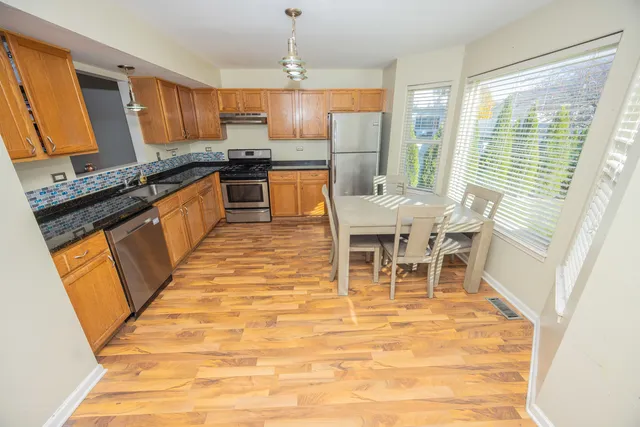 $309,900 | 1014 Lindsay Street, Joliet, IL 60431