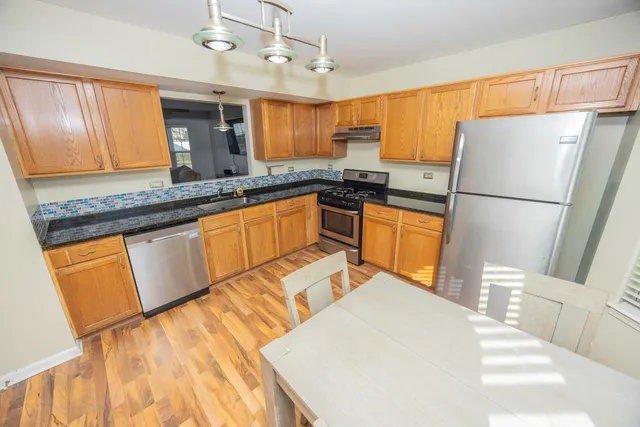 $309,900 | 1014 Lindsay Street, Joliet, IL 60431