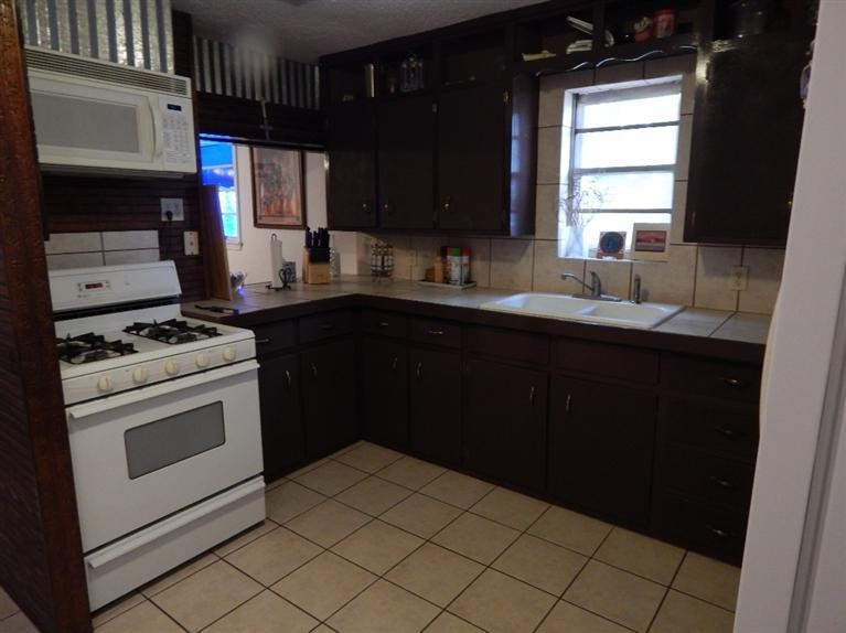 116 Highway 114 Estates Road Shallowater, TX 79363 - Photo 8 of 10 Kitchen