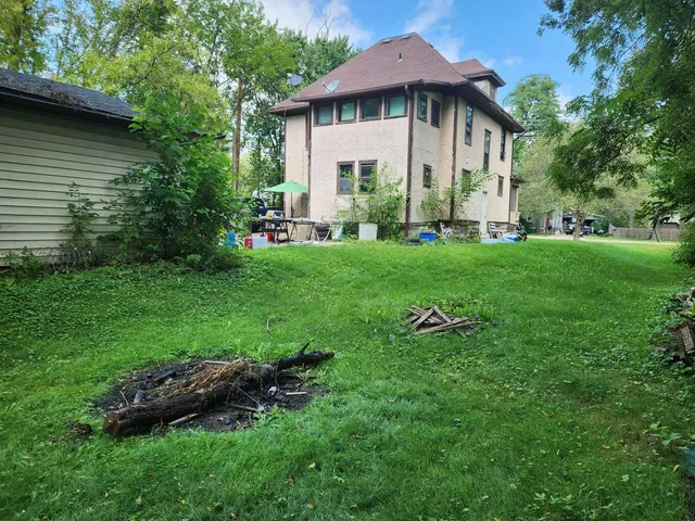 $265,000 | 210 East Wisconsin Street, Delavan, WI 53115