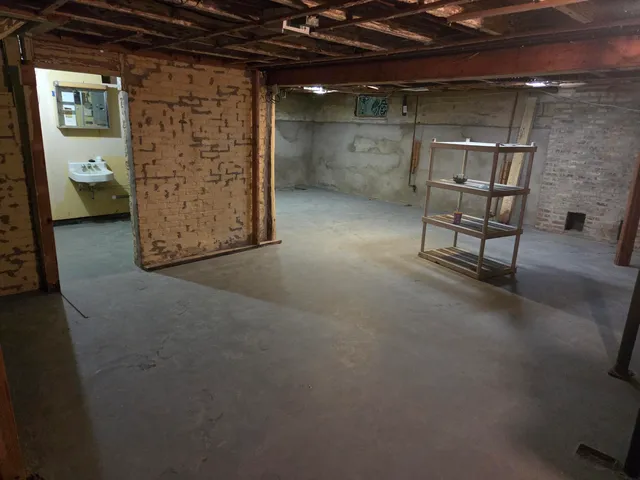 $265,000 | 210 East Wisconsin Street, Delavan, WI 53115