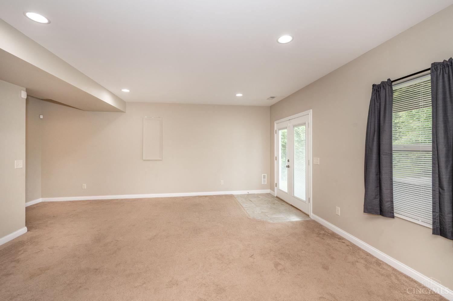 5105 Valley Ridge Road Cincinnati, OH 45247 - Photo 23 of 37 Gallery Image 23
