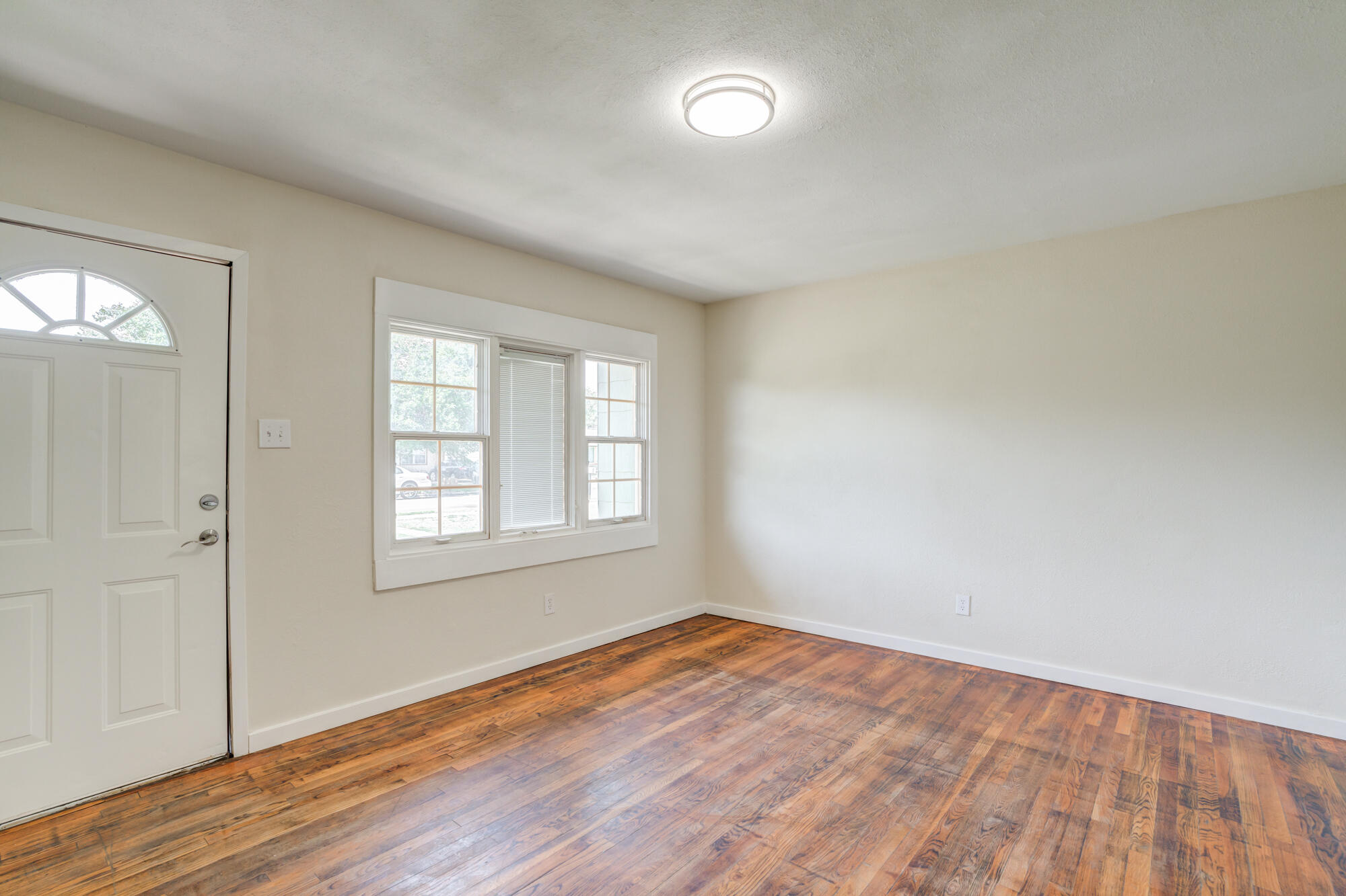1508 39th Street Lubbock, TX 79412 - Photo 3 of 24 DSC02341_2_3_4_5