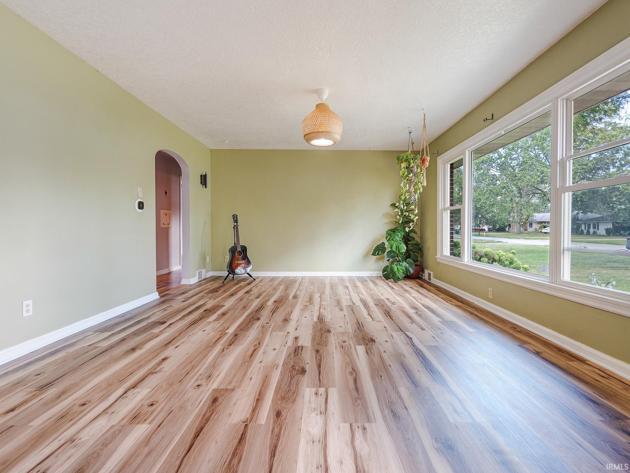 3429 Rolston Street Fort Wayne, IN 46805 - Photo 6 of 25