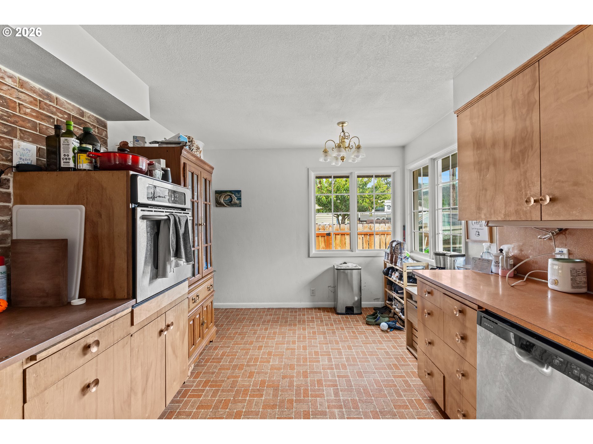 2343 Harris Street Myrtle Point, OR 97458 - Photo 12 of 37