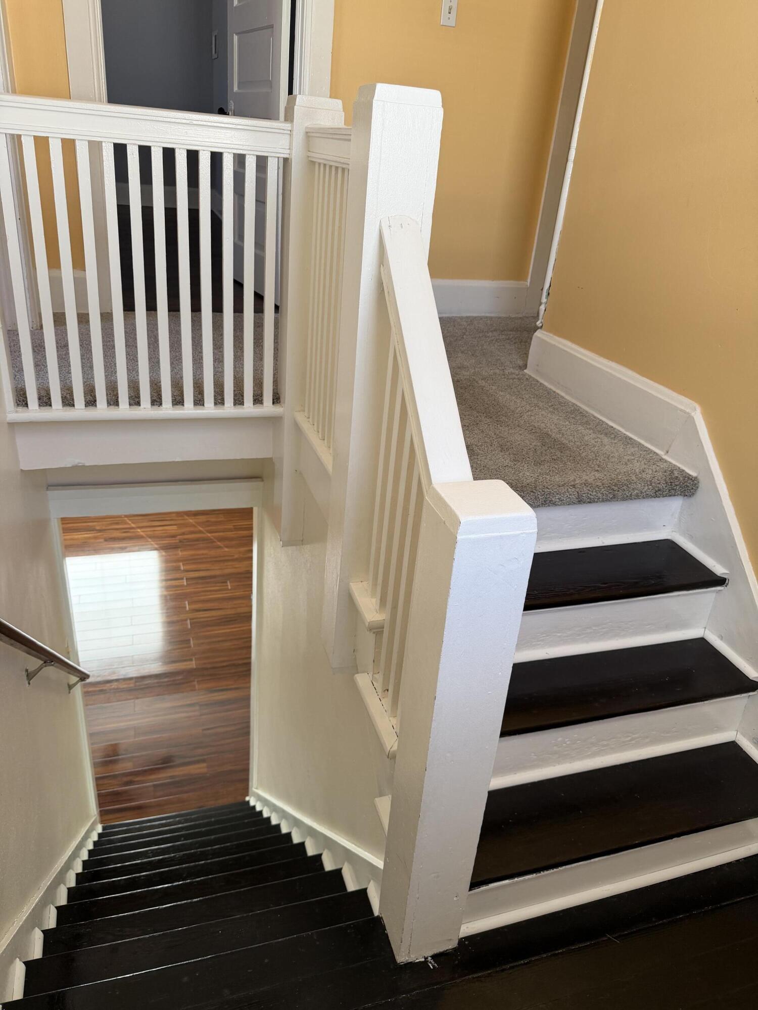 1000 Hayes Avenue Racine, WI 53405 - Photo 13 of 35 Stairs