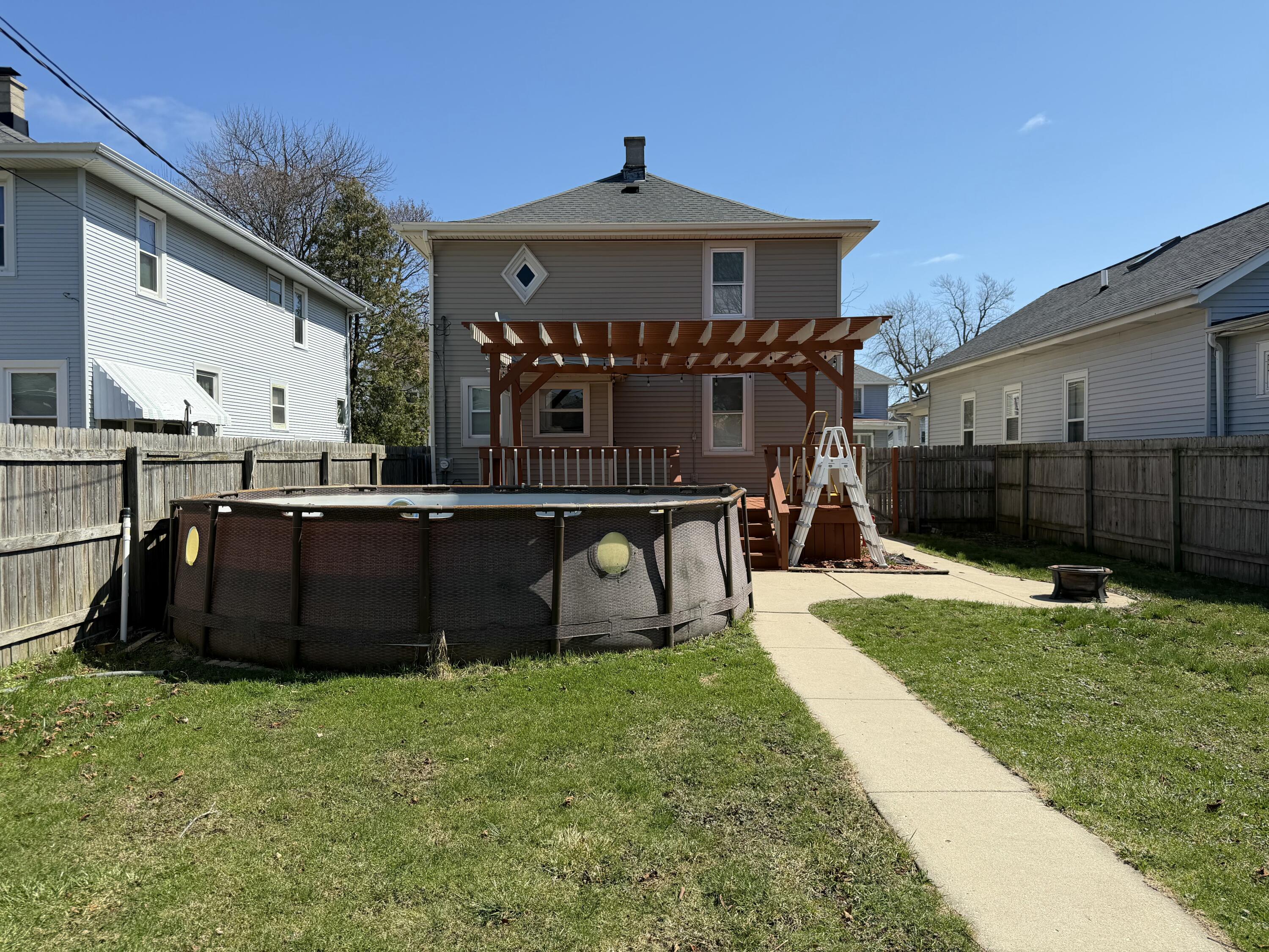 1000 Hayes Avenue Racine, WI 53405 - Photo 22 of 35 IMG_4011