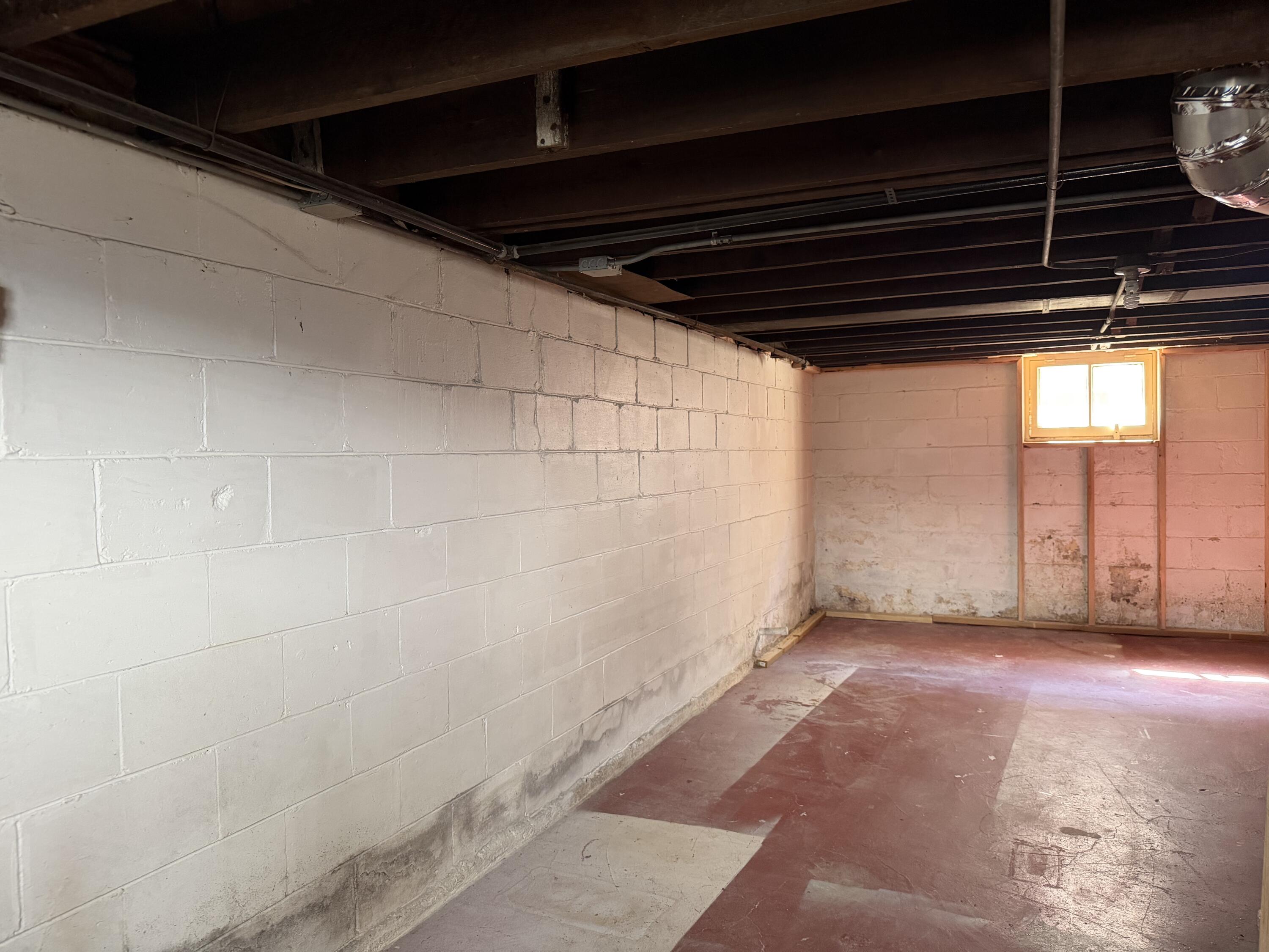 1000 Hayes Avenue Racine, WI 53405 - Photo 25 of 35 Basement