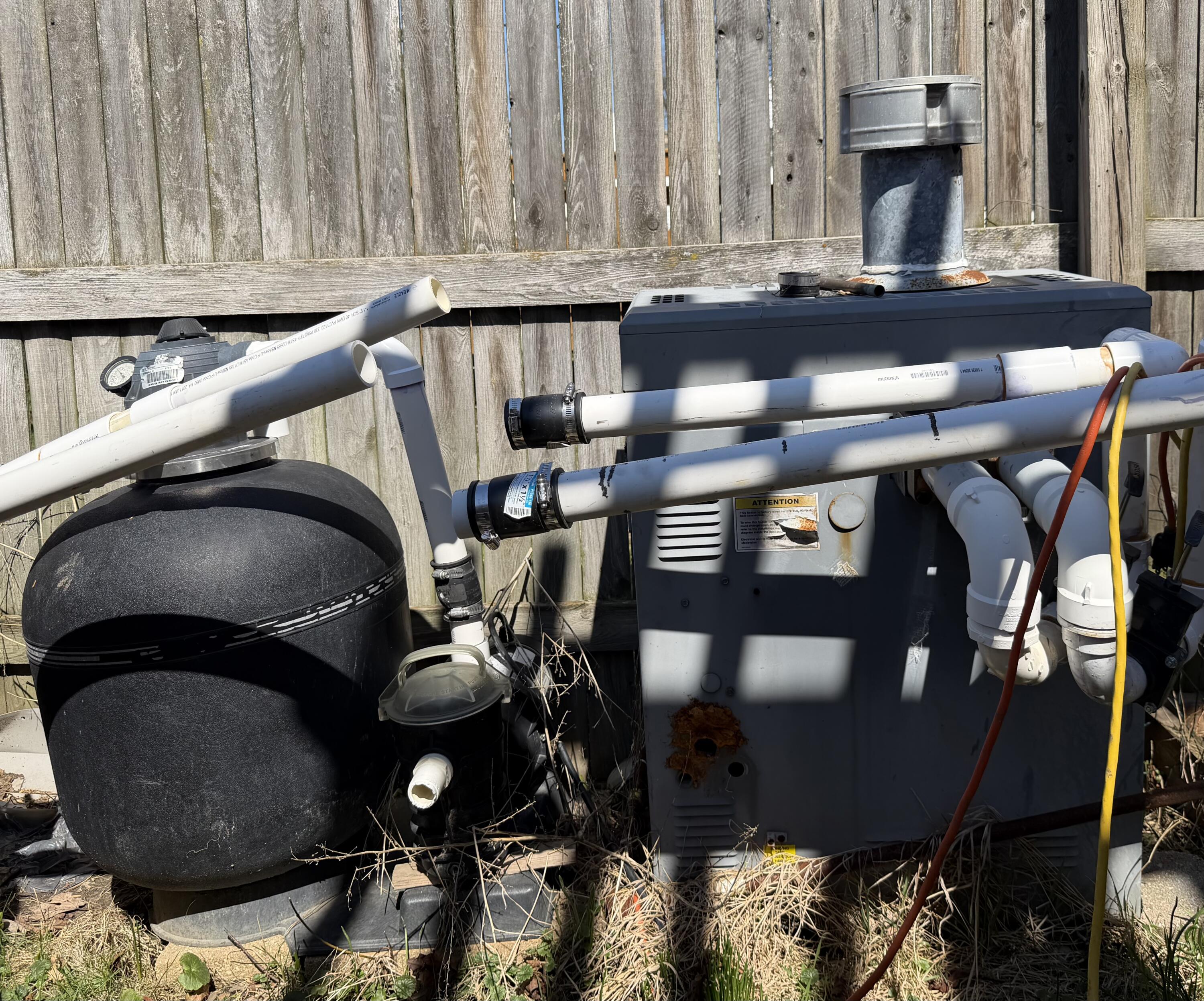 1000 Hayes Avenue Racine, WI 53405 - Photo 34 of 35 Swimming Pool Pump/Filter