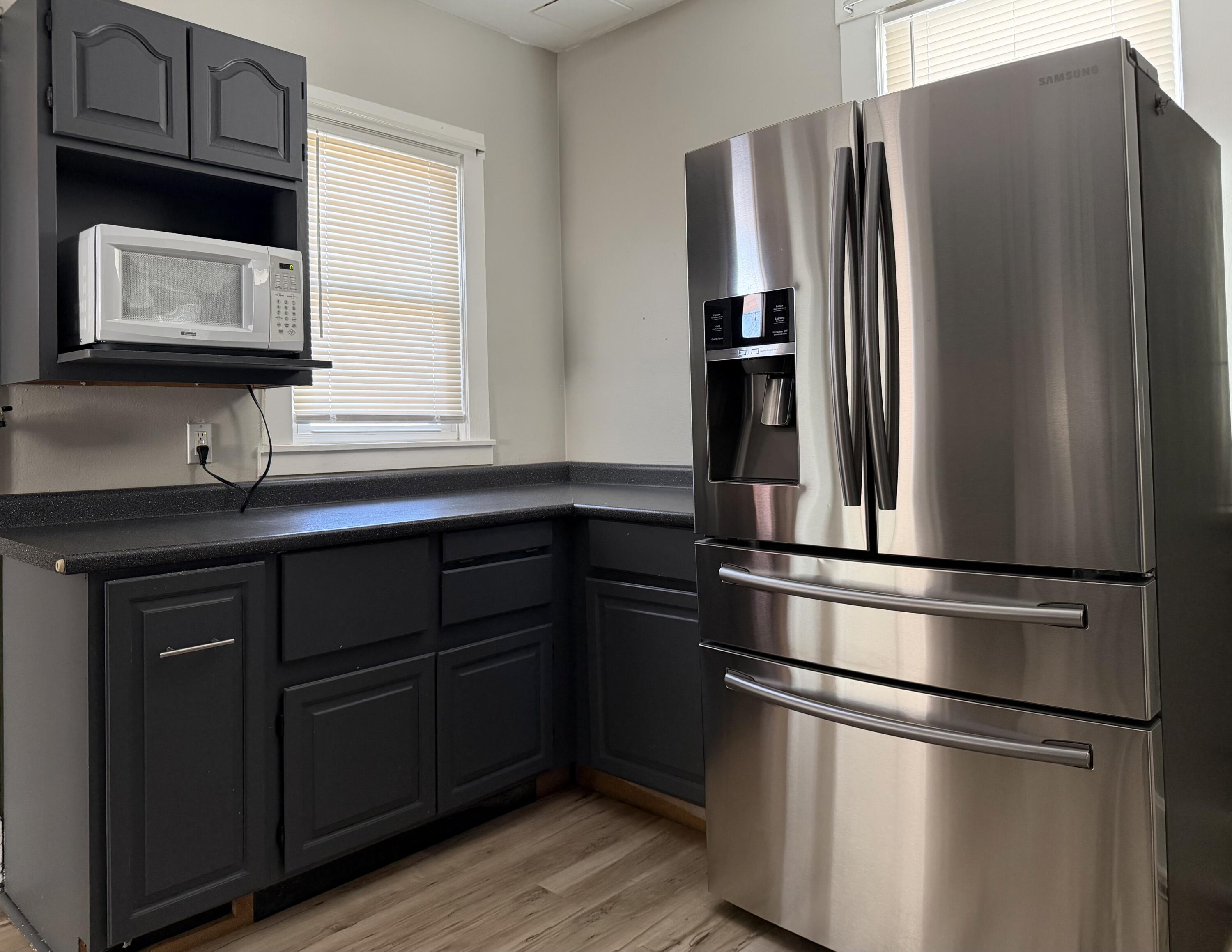 1000 Hayes Avenue Racine, WI 53405 - Photo 8 of 35 Kitchen