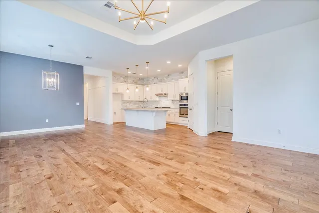 $689,000 | 6729 Vicenza Drive, Austin, TX 78739