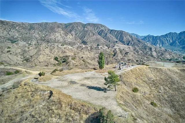 $2,890,000 | 9401 Tujunga Valley Street, Sylmar, CA 91342