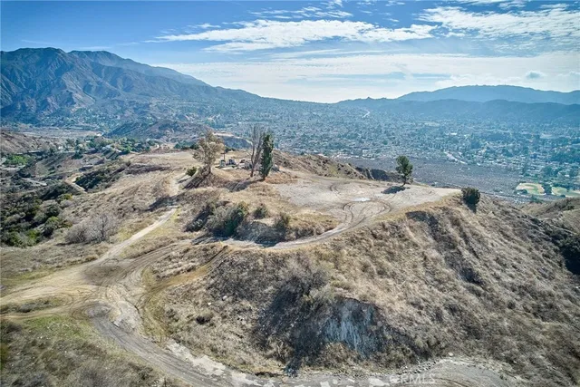 $2,890,000 | 9401 Tujunga Valley Street, Sylmar, CA 91342