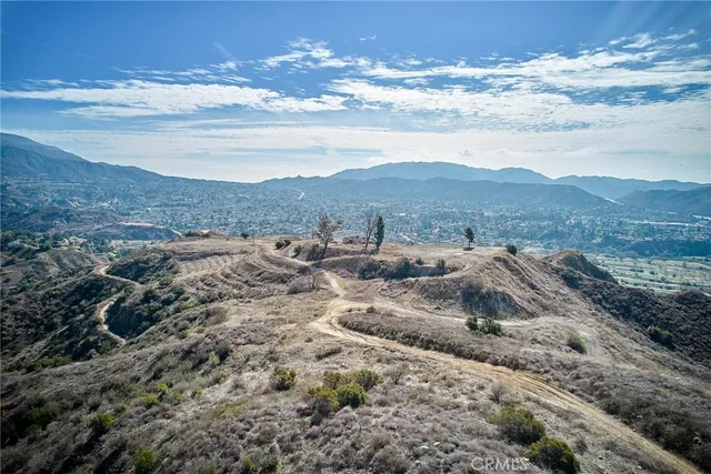 $2,890,000 | 9401 Tujunga Valley Street, Sylmar, CA 91342