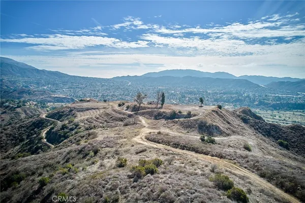 $2,890,000 | 9401 Tujunga Valley Street, Sylmar, CA 91342