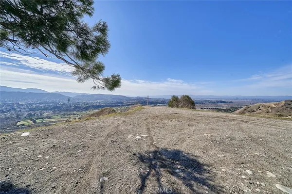 $2,890,000 | 9401 Tujunga Valley Street, Sylmar, CA 91342