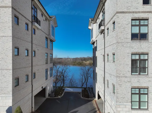 $959,000 | 1024 Club View Drive, Unit E 103, Gallatin, TN 37066