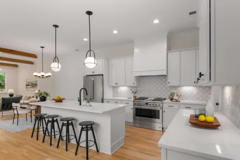 $834,999 | 401 A St Francis Avenue, Nashville, TN 37205